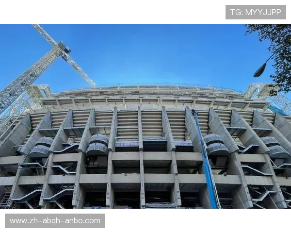 德甲球队主场球场建设理念与功能布局盘点